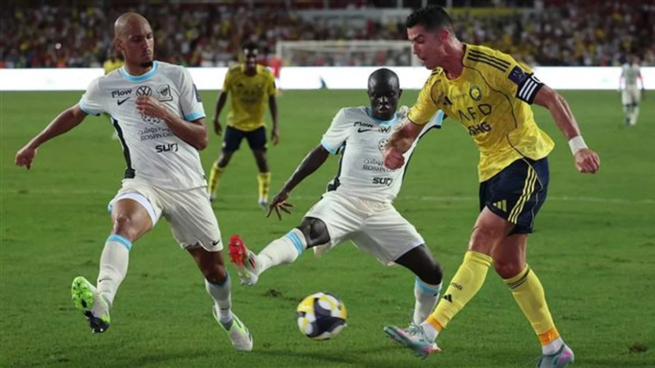 صدام العمالقة.. توقيت انطلاق مباراة النصر والاتحاد والقنوات الناقلة لقمة الدوري السعودي